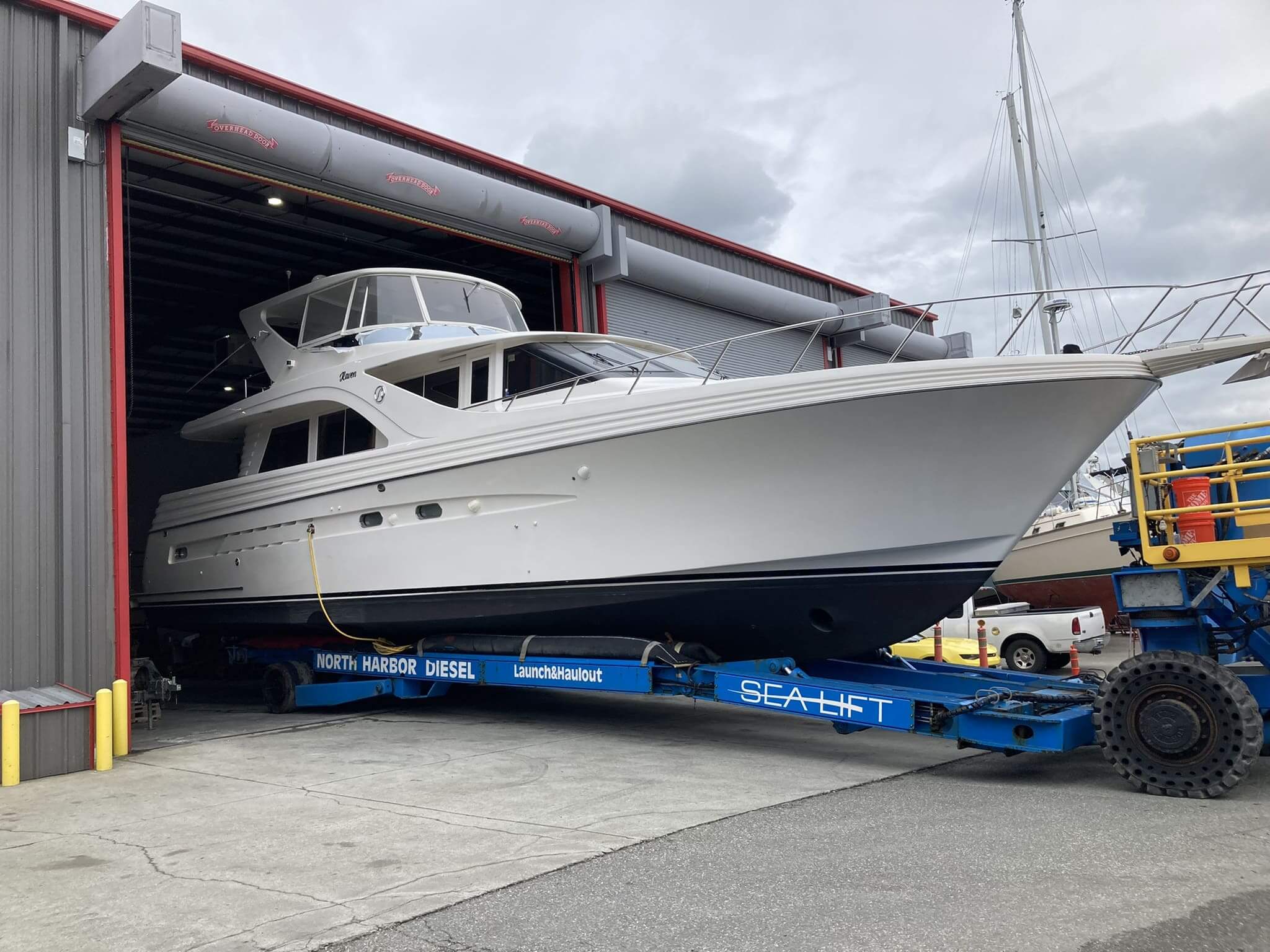 Yacht haulout operations
